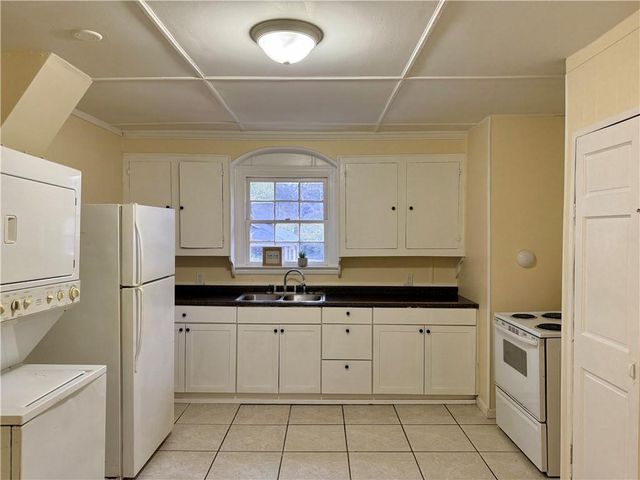 552 Glenwood Street, Mobile, AL 36606