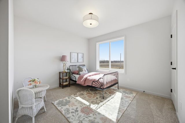 1572 75th Avenue S, Fargo, ND 58104