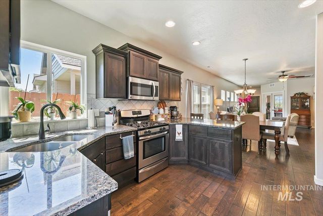 4638 N Bright Angel, Meridian, ID 83646