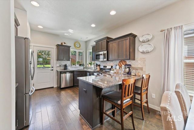 4638 N Bright Angel, Meridian, ID 83646