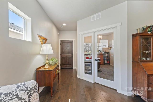 4638 N Bright Angel, Meridian, ID 83646