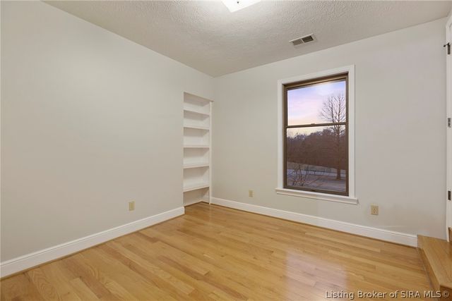 4640 Edwardsville Galena Road, Floyds Knobs, IN 47119