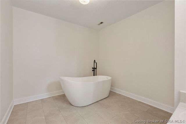 4640 Edwardsville Galena Road, Floyds Knobs, IN 47119