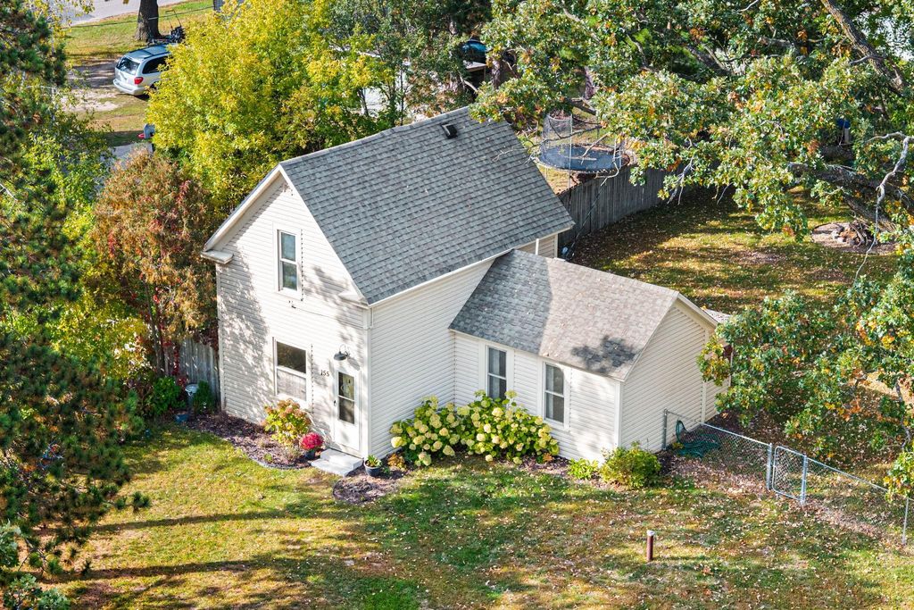 155 Saint Francis Avenue NW, Bethel, MN 55005 — exterior