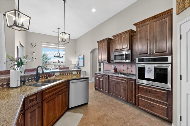 7201 Hapsburg Road NE, Rio Rancho, NM 87144