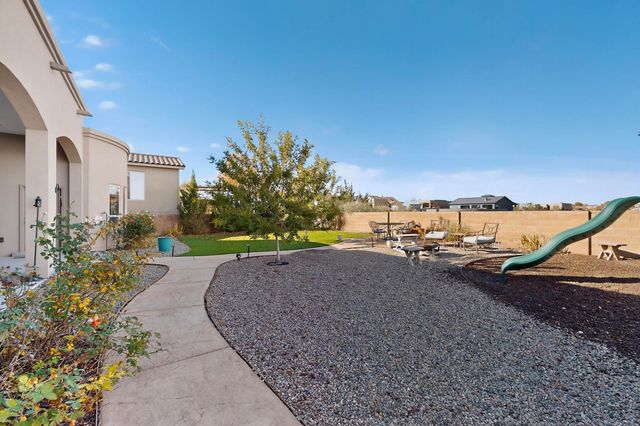 7201 Hapsburg Road NE, Rio Rancho, NM 87144