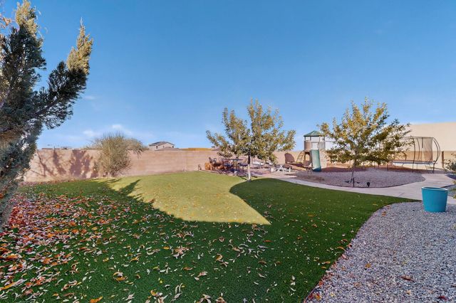 7201 Hapsburg Road NE, Rio Rancho, NM 87144