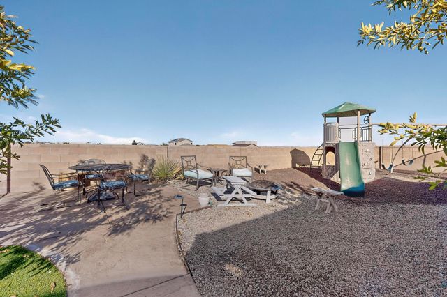 7201 Hapsburg Road NE, Rio Rancho, NM 87144