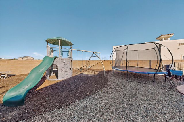 7201 Hapsburg Road NE, Rio Rancho, NM 87144