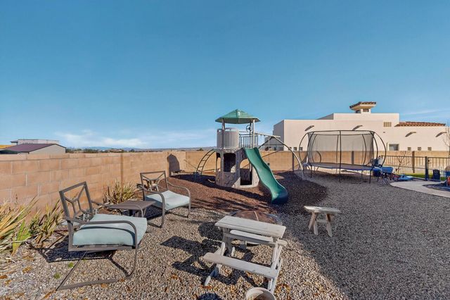 7201 Hapsburg Road NE, Rio Rancho, NM 87144