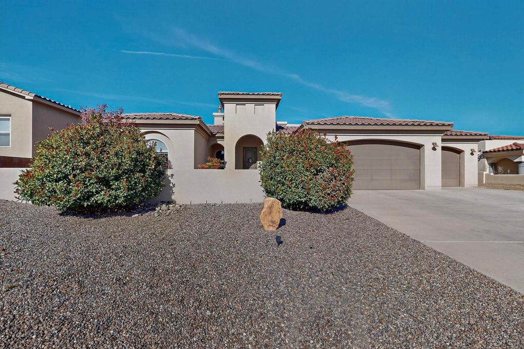 7201 Hapsburg Road NE, Rio Rancho, NM 87144