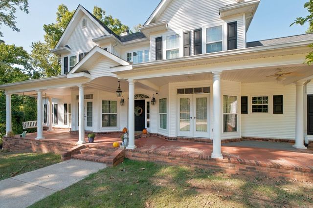 2010 Blue Ribbon Circle, Benton, AR 72019