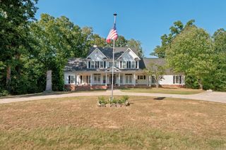 2010 Blue Ribbon Circle, Benton, AR 72019