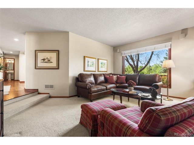 5860 S Quintero Cir, Centennial, CO 80015