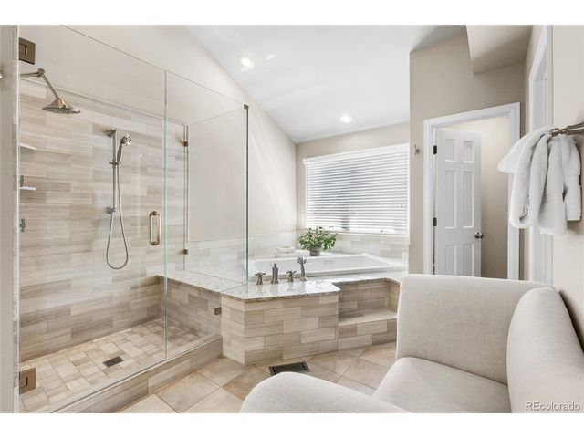 5860 S Quintero Cir, Centennial, CO 80015