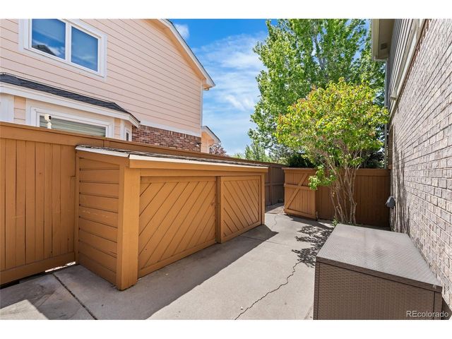 5860 S Quintero Cir, Centennial, CO 80015