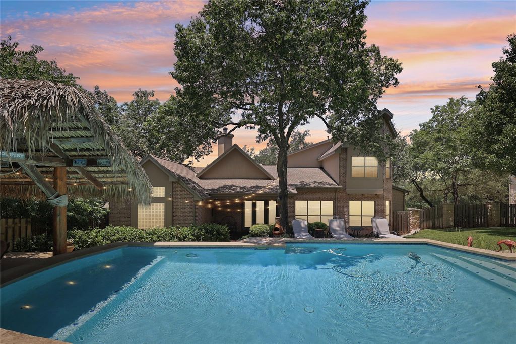 128 Squires DR, Lakeway, TX 78734