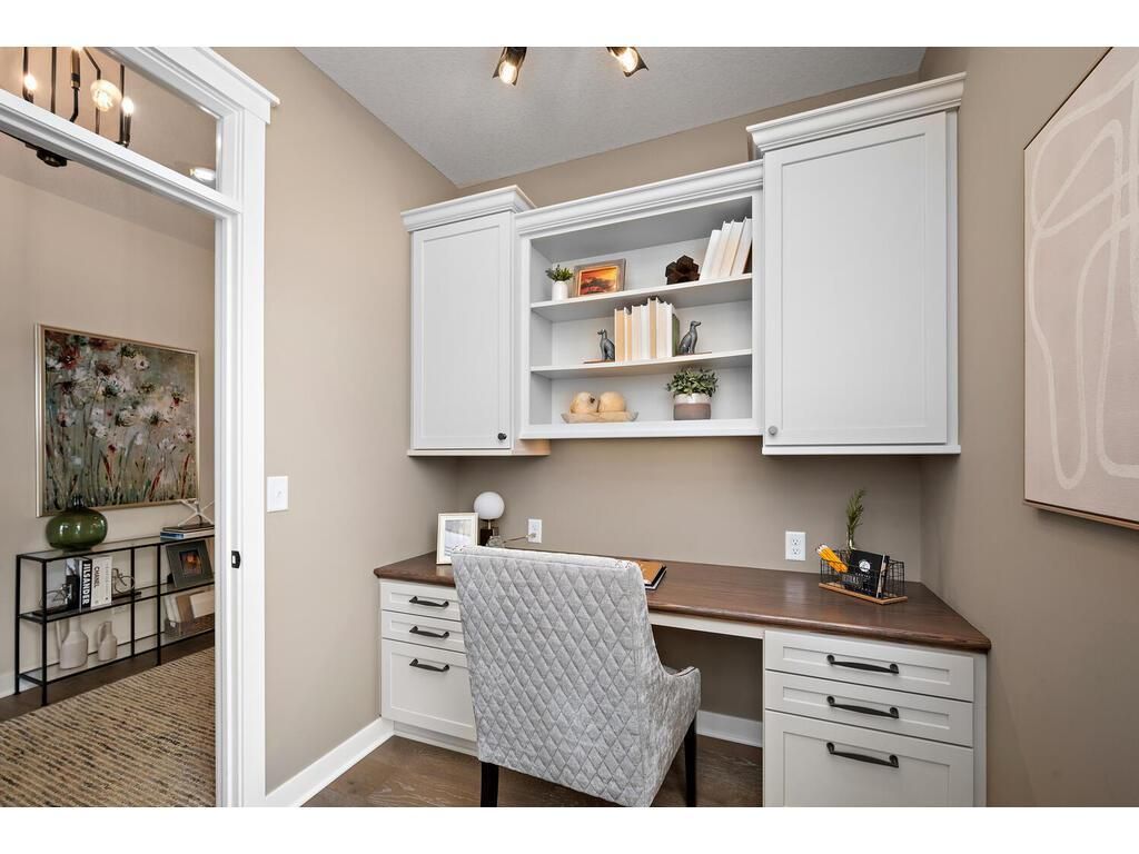 124 Spring Farm Road, North Oaks, MN 55127 — photo 4