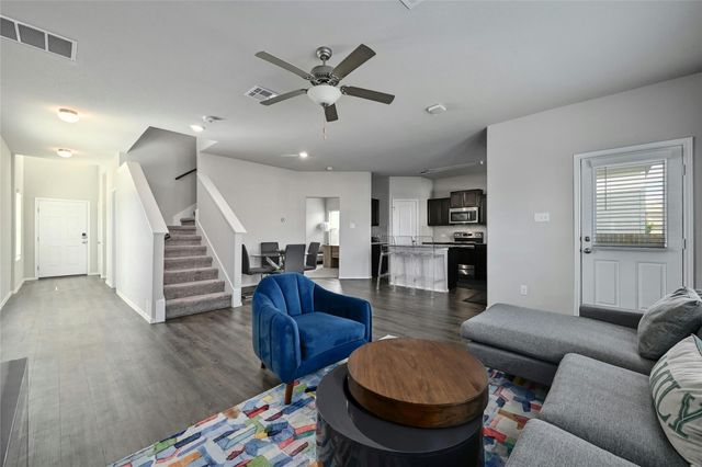 100 Comet DR 1I, Jarrell, TX 76537