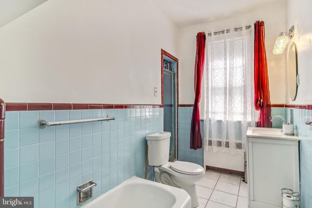 6132 CHRISTIAN ST, Philadelphia, PA 19143