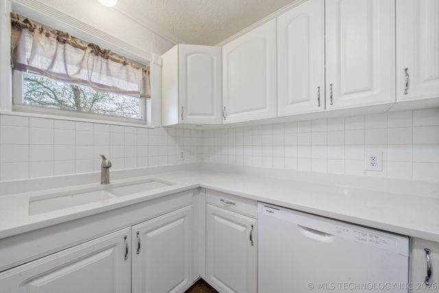 5132 Harvard Drive, Bartlesville, OK 74006