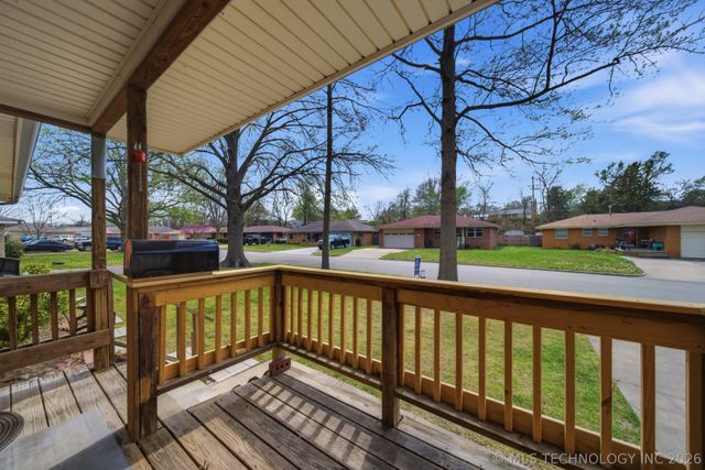 5132 Harvard Drive, Bartlesville, OK 74006