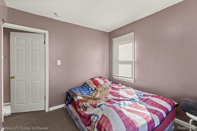 24035 Currier Street, Dearborn Heights, MI 48125