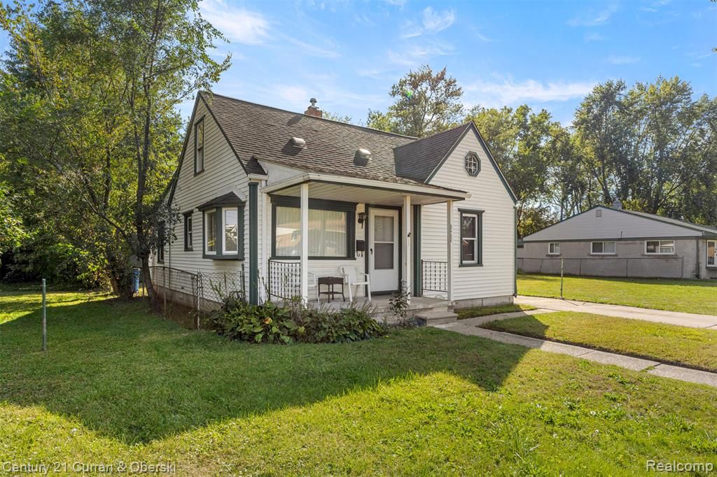 24035 Currier Street, Dearborn Heights, MI 48125