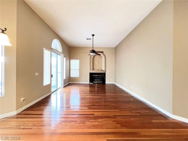 2105 Eaglepath Circle, Henderson, NV 89074