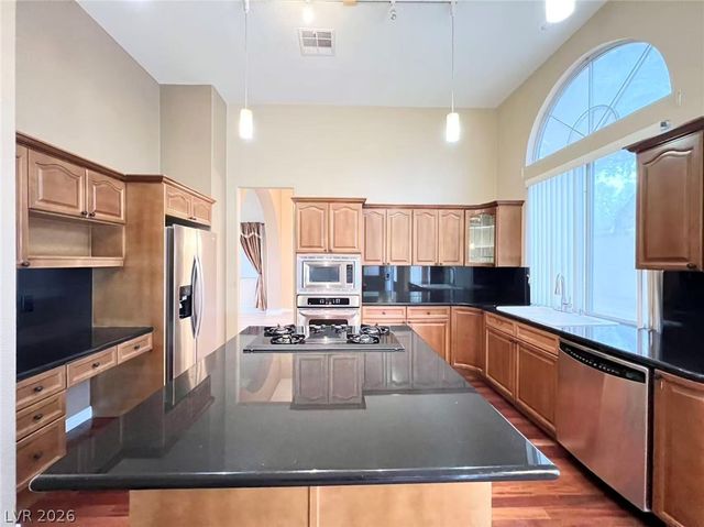 2105 Eaglepath Circle, Henderson, NV 89074