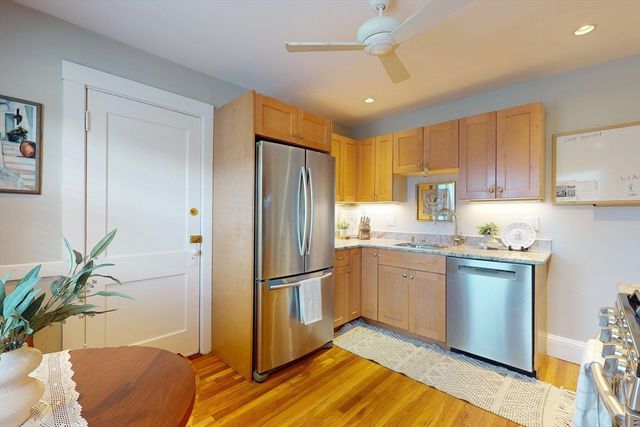 85 Bradford Rd 85, Watertown, MA 02472