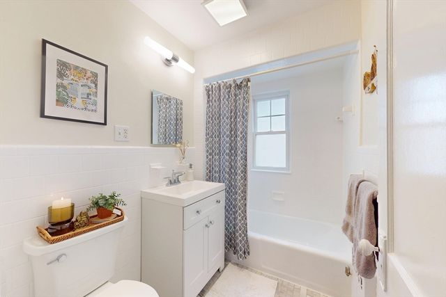 85 Bradford Rd 85, Watertown, MA 02472