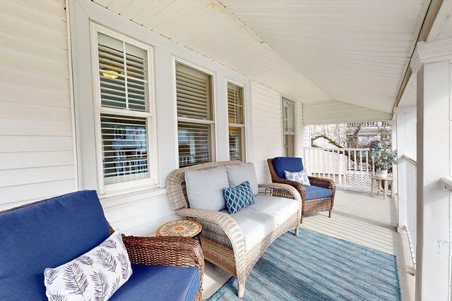 85 Bradford Rd 85, Watertown, MA 02472