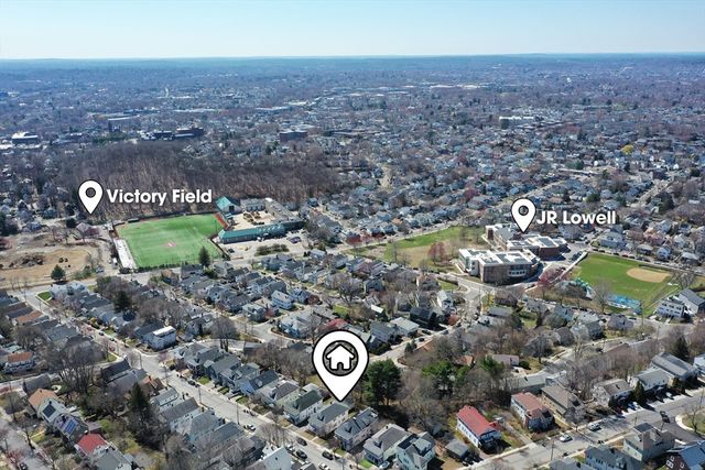 85 Bradford Rd 85, Watertown, MA 02472