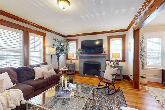 85 Bradford Rd 85, Watertown, MA 02472