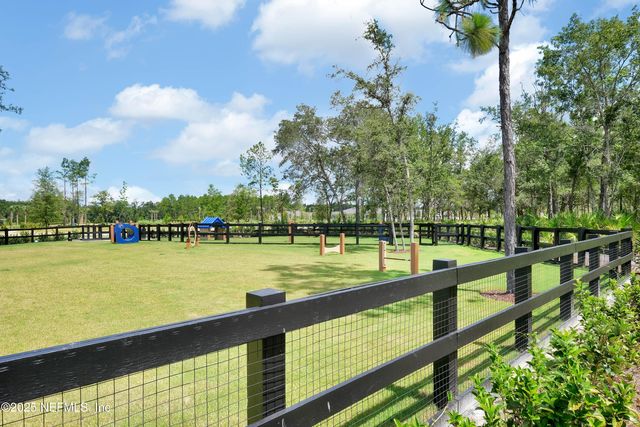 281 CRAFTON Circle, St. Johns, FL 32259