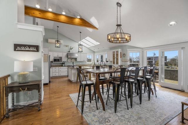 22 Bay View Road, Truro, MA 02666