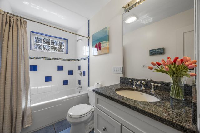 22 Bay View Road, Truro, MA 02666