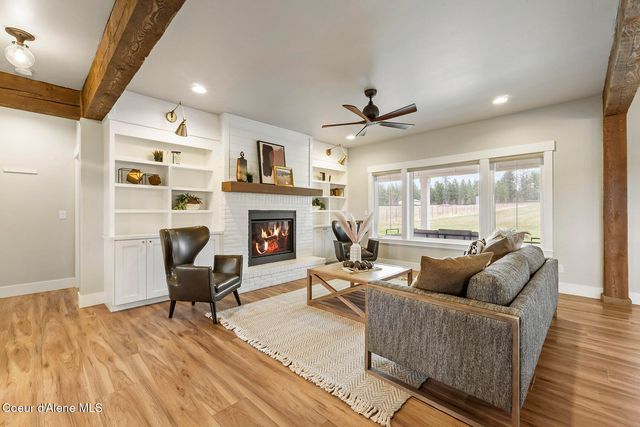 12378 N Meadow Wood LN, Hayden, ID 83835