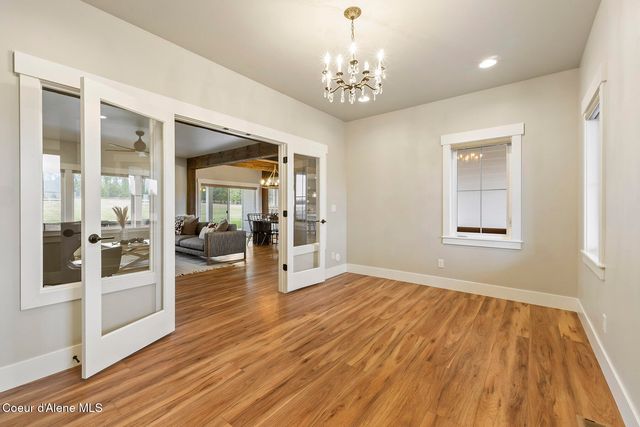 12378 N Meadow Wood LN, Hayden, ID 83835