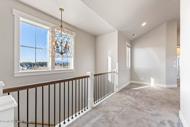 12378 N Meadow Wood LN, Hayden, ID 83835