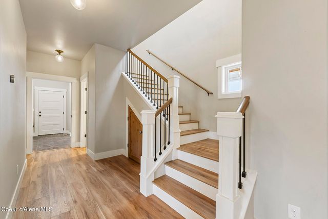 12378 N Meadow Wood LN, Hayden, ID 83835