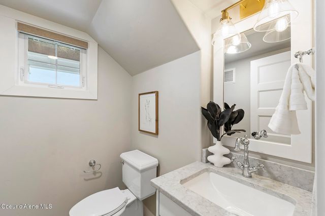 12378 N Meadow Wood LN, Hayden, ID 83835