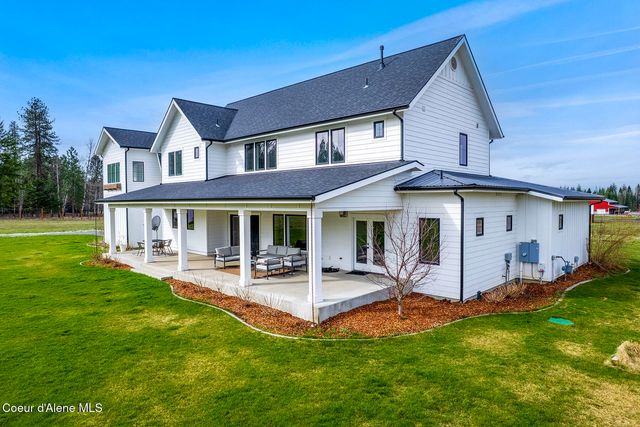 12378 N Meadow Wood LN, Hayden, ID 83835