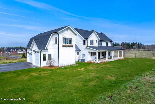 12378 N Meadow Wood LN, Hayden, ID 83835