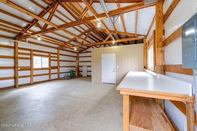 12378 N Meadow Wood LN, Hayden, ID 83835