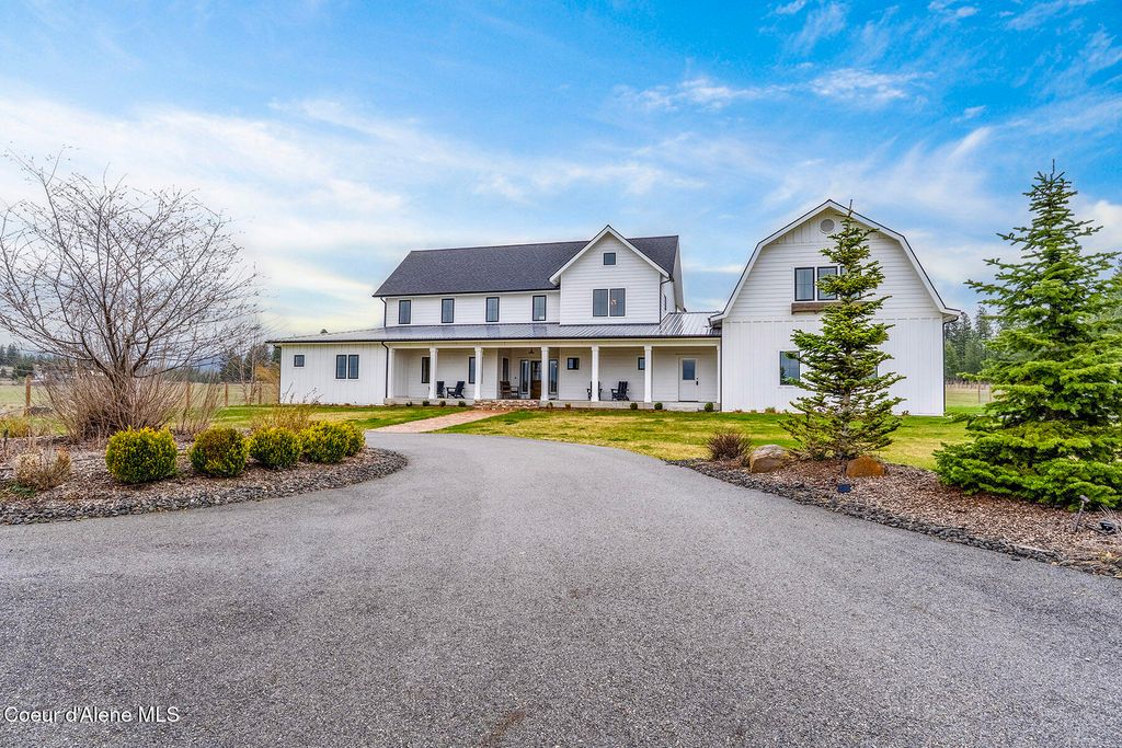 12378 N Meadow Wood LN, Hayden, ID 83835 photo 4