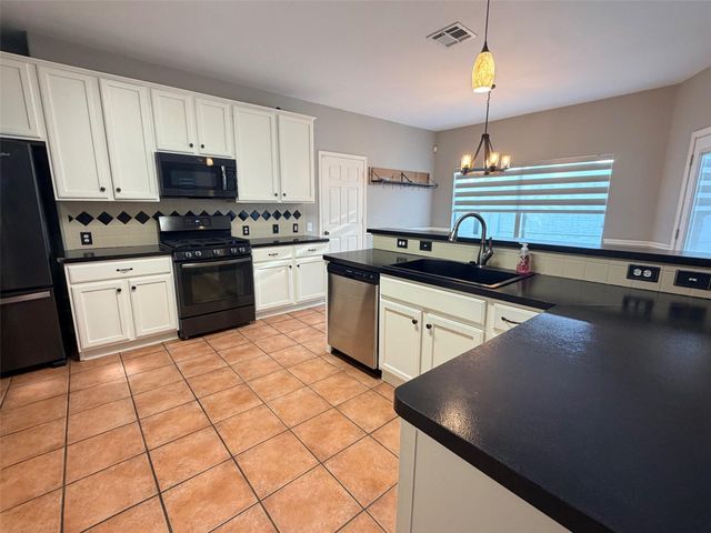 801 Cashew LN, Cedar Park, TX 78613