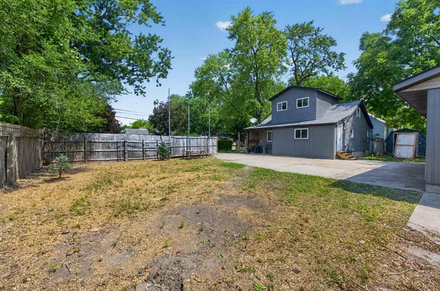 1452 Kenneth Street, Burton, MI 48529