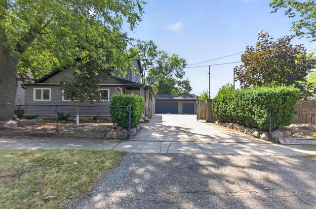 1452 Kenneth Street, Burton, MI 48529